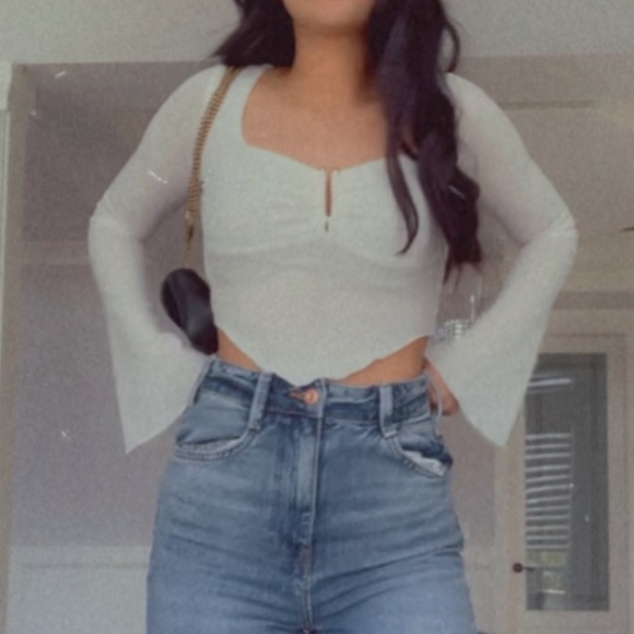 cute long sleeve top - Picture 2 of 2